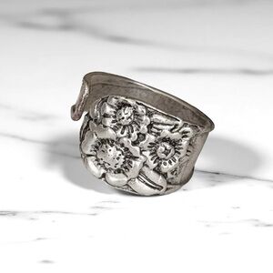 5 For $25💫Trendy Modish Silver Floral Spoon Ring